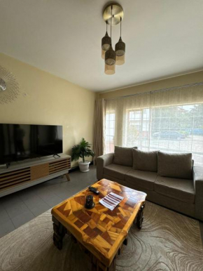 Rose Avenue 100